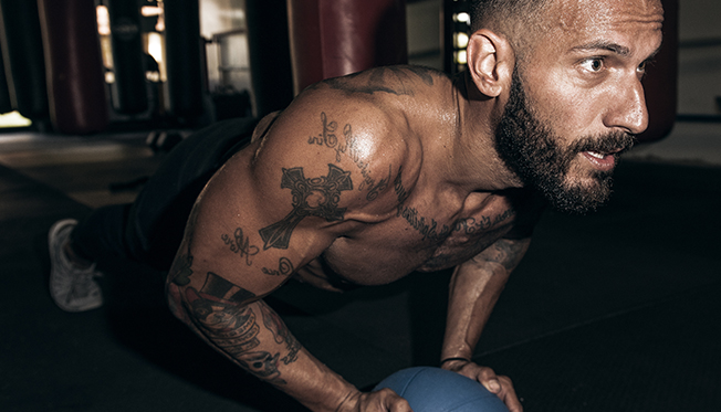 Fitness training at Lyon Fitness